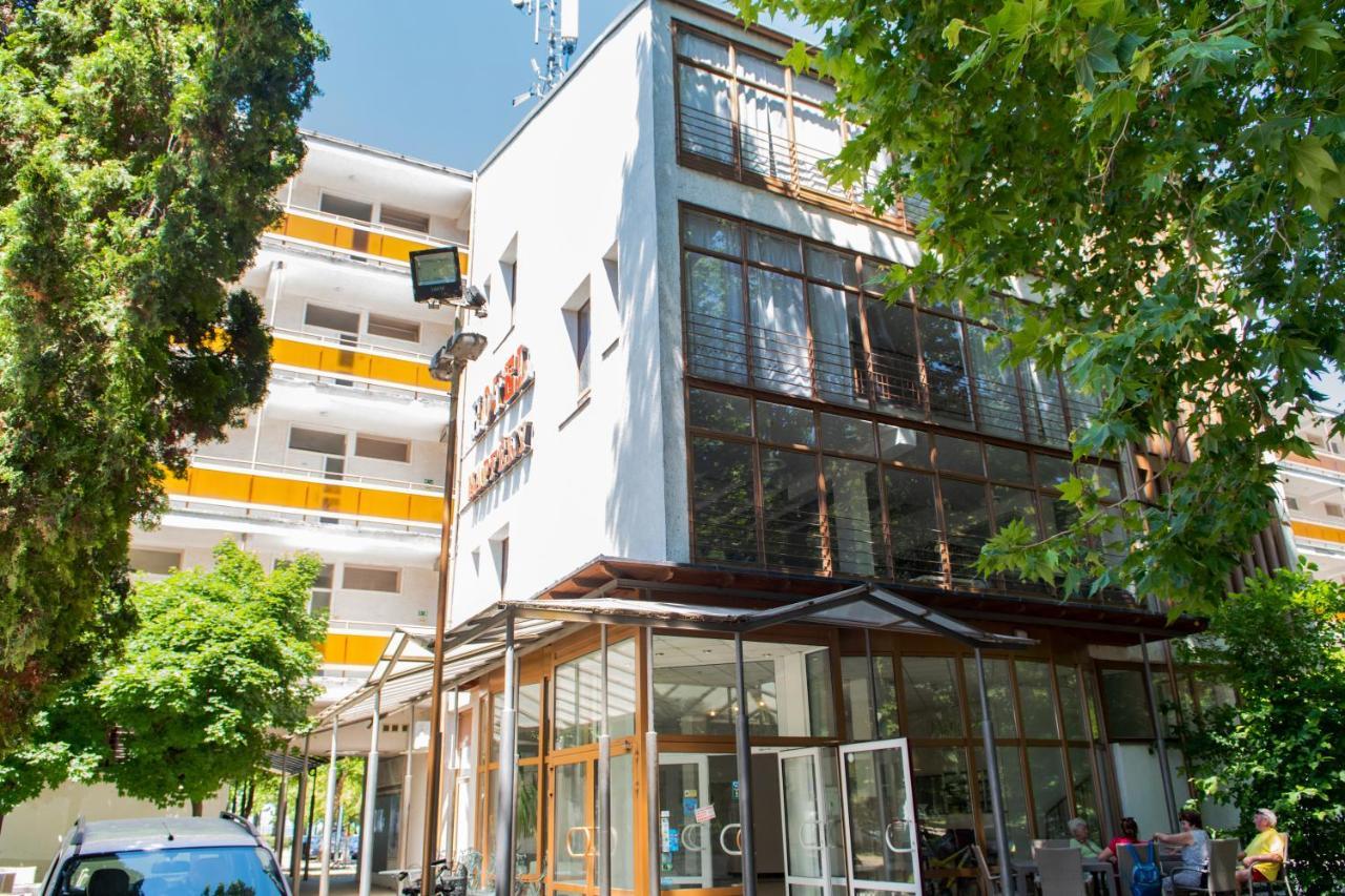Ce Napfeny Hotel ชิโอฟก ภายนอก รูปภาพ